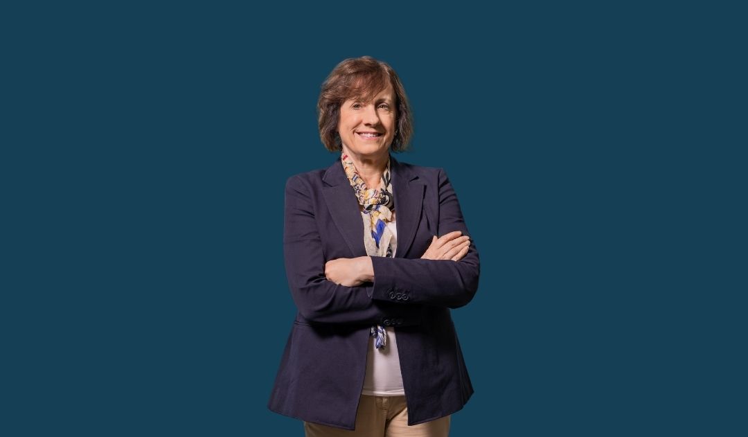 Lesley Hughes banner image