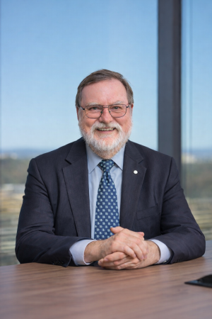 Tony Haymet Headshot